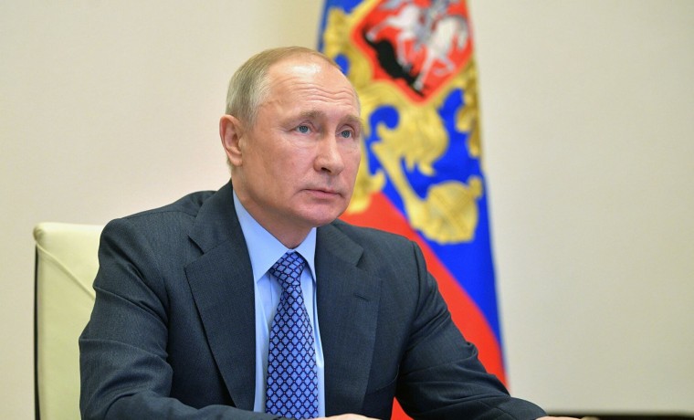 Владимир Путин подписал закон о запрете членам Совета безопасности РФ иметь зарубежные счета