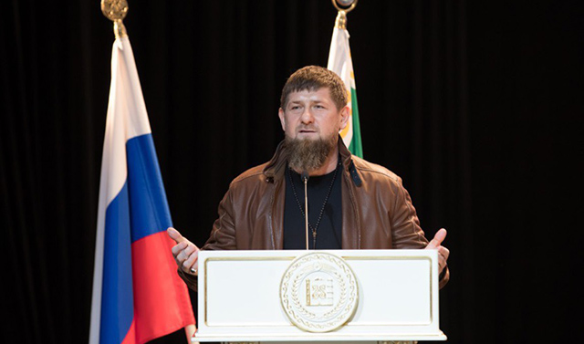 Рамзан Кадыров поздравил соотечественников с Днем восстановления государственности чеченского народа