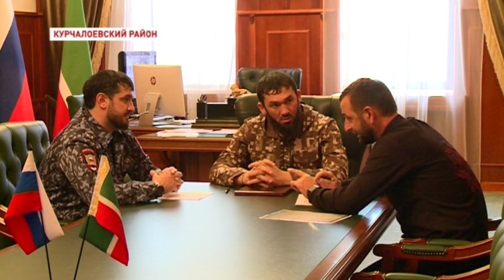Магомед Даудов проверил ход работ по урегулированию земельных отношений в районах Чечни