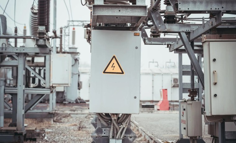 АО «Чеченэнерго» предупреждает: частичные отключения в Алхазурово, Валерик и Белгатой 16–17 апреля