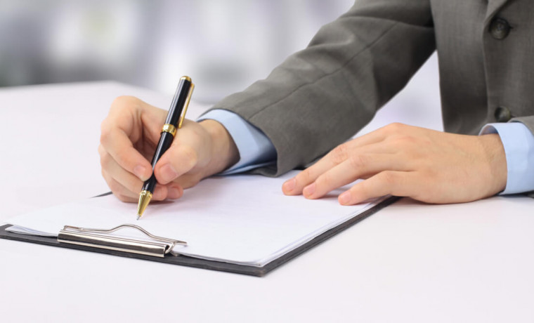 О способах получить компенсацию за переработки рассказали россиянам