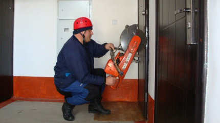 Сотрудники МЧС предотвратили взрыв бытового газа в квартире Грозного