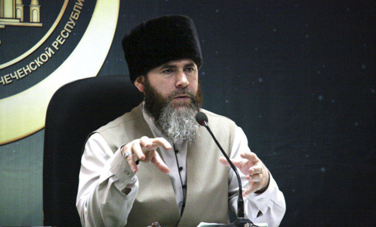 Салах Межиев подверг критике заявление главы Минобра РФ о запрете ношения хиджаба в школах