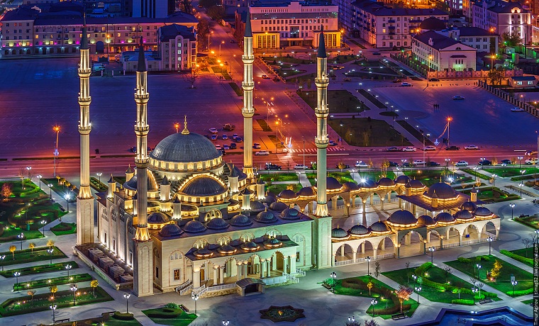 В связи с празднованием Ид аль-Фитр в Чеченской Республике нерабочими объявлены 26, 27 и 28 июня 