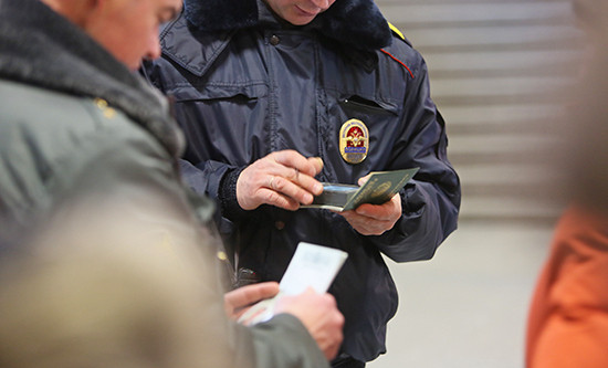 В России напомнили иностранцам-нелегалам о необходимости легализоваться до октября