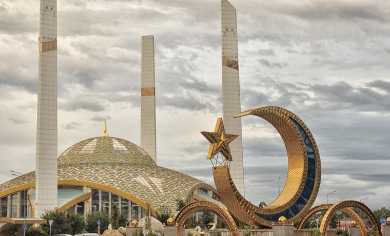 В Чеченской Республике число мечетей составляет - 1455