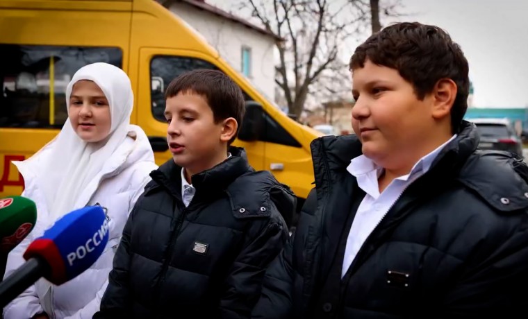 Внуки Ахмата-Хаджи Кадырова приняли участие в благотворительном мероприятии "Акция добра"