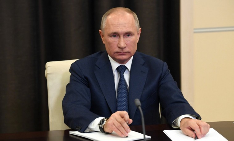 Владимир Путин предложил подумать о введении сертификатов на продукты для малоимущих