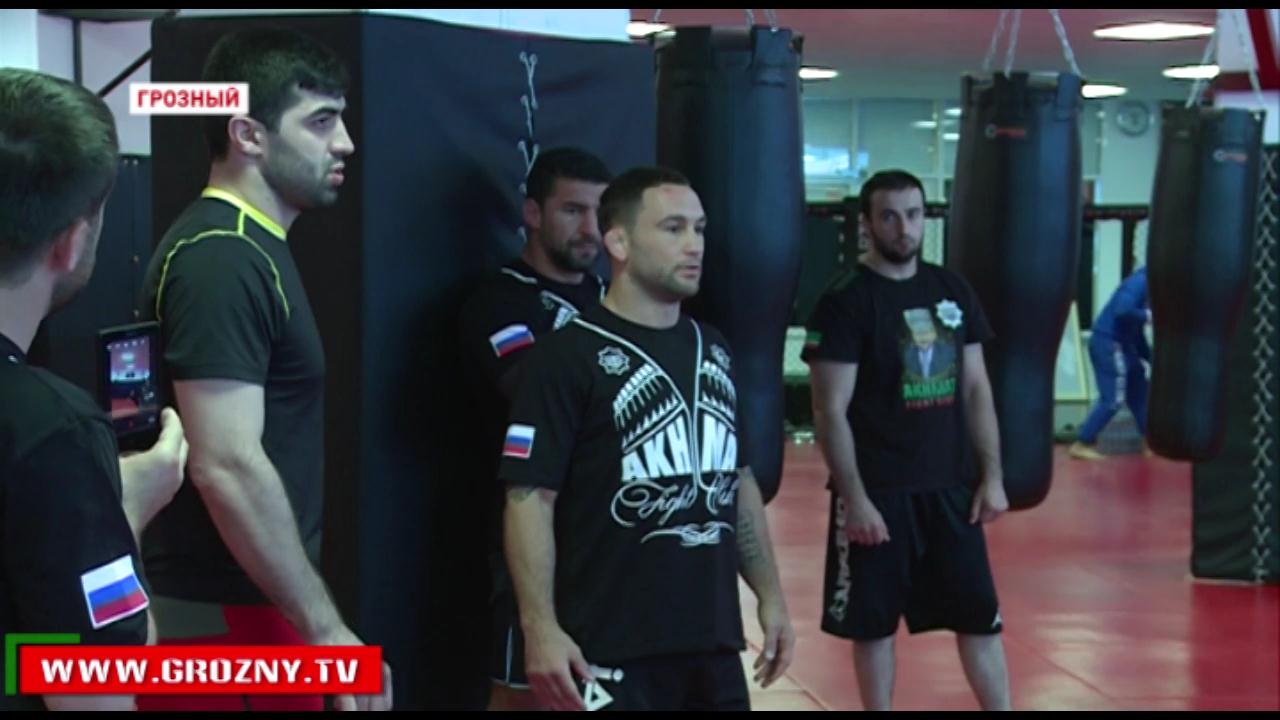 Участник боев UFC Магомед Анкалаев дал мастер-класс в Приморье