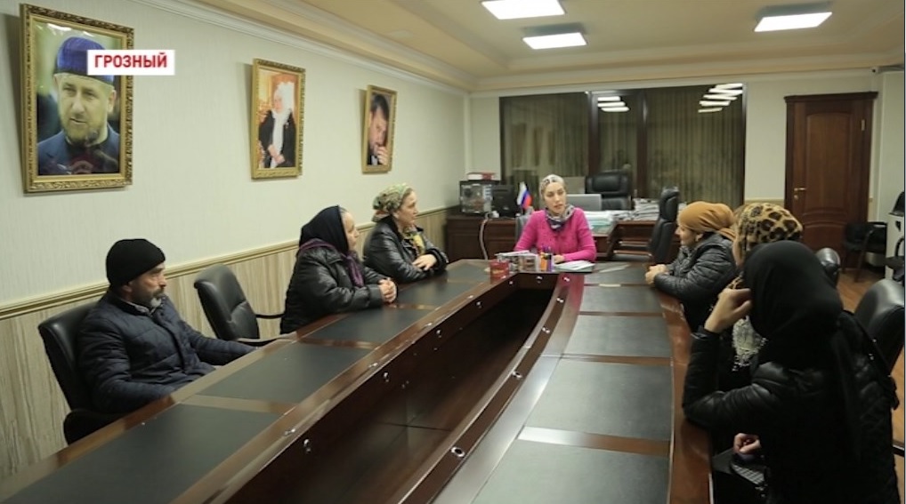 РОФ имени Ахмата-Хаджи Кадырова оказал финансовую помощь тяжелобольным жителям  Чечни