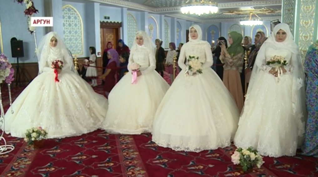 В Аргуне прошли свадьбы, приуроченные к победе Рамзана Кадырова на выборах