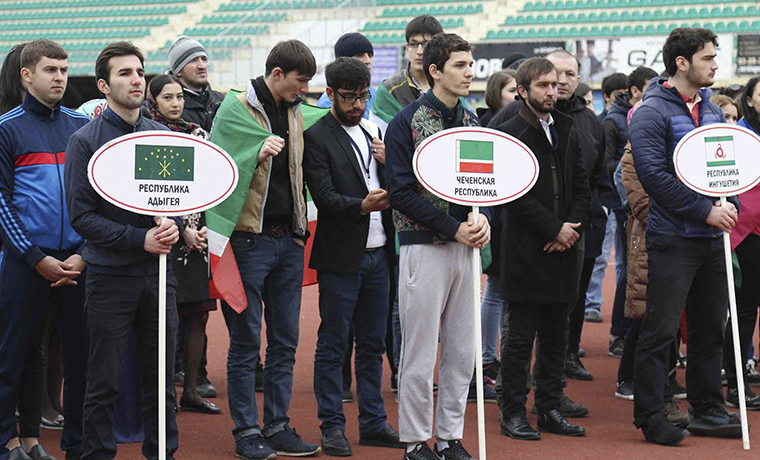 Молодежь из Чечни приняла участие в форуме в Махачкале