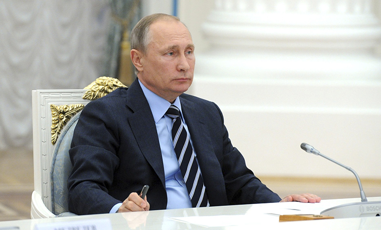 Владимир Путин подписал закон о введении надзора за отбывшими срок террористами