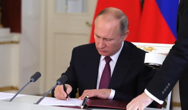 Владимир Путин подписал указ о единовременных выплатах ветеранам ВОВ  