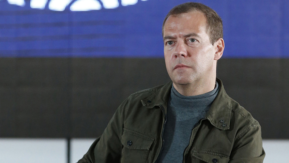 Дмитрий Медведев поручил ведомствам обсудить зарплату работников сферы высшего образования
