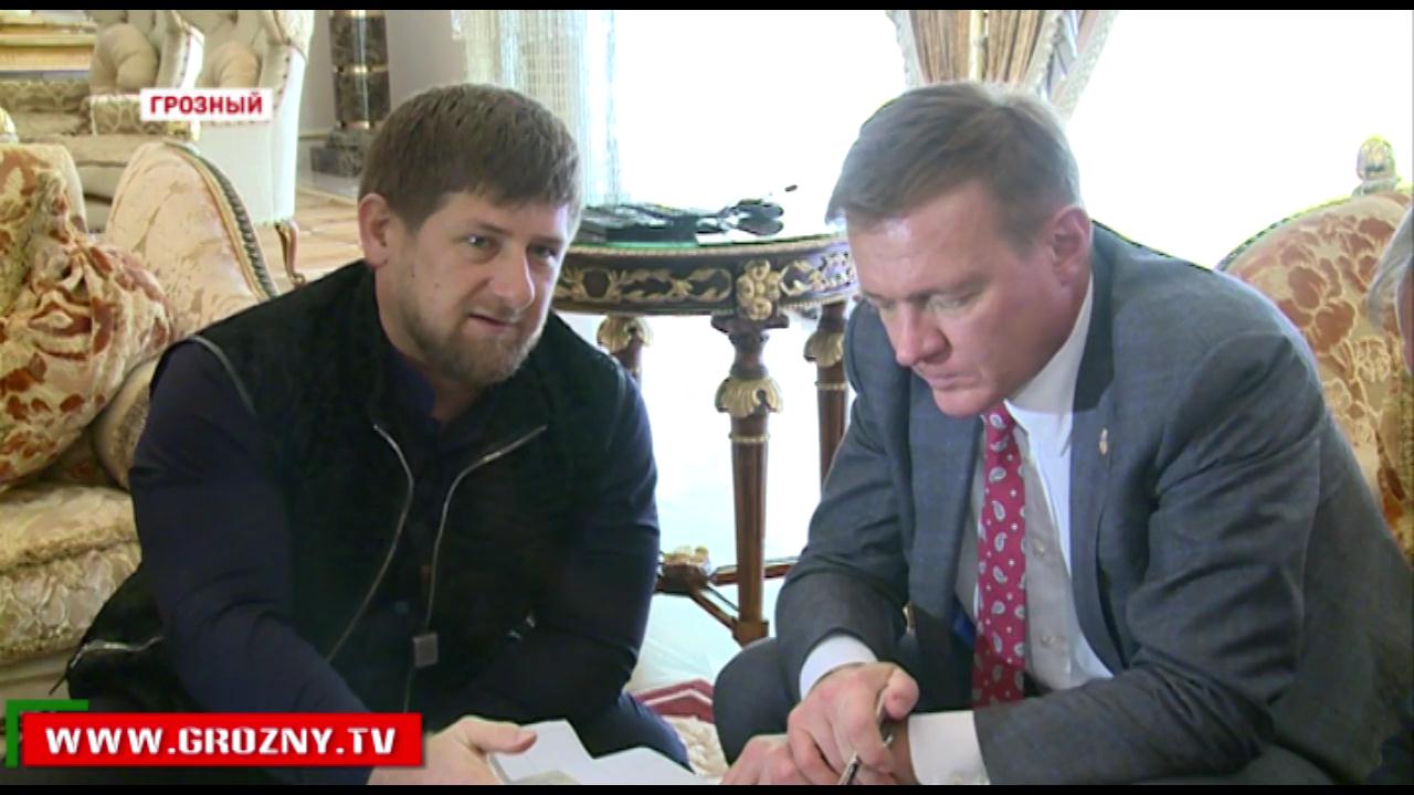 Миллиард рублей на развитие дорог Чечни: Рамзан Кадыров встретился с главой Росавтодор.