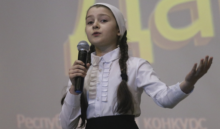 В Грозном прошел конкурс вокального творчества «Дашо аз»