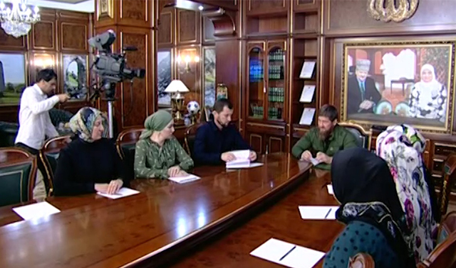 В Чечне обсудили подготовку к юбилеям ведущих творческих коллективов Чечни 