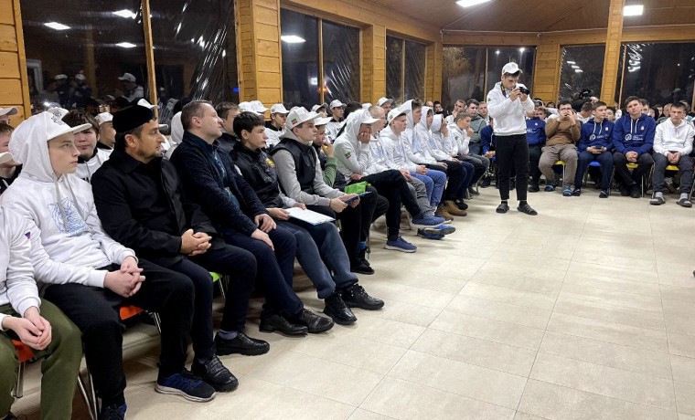 В ЧР психолог провел занятие с участниками военно-патриотической смены «Силы Кавказа»