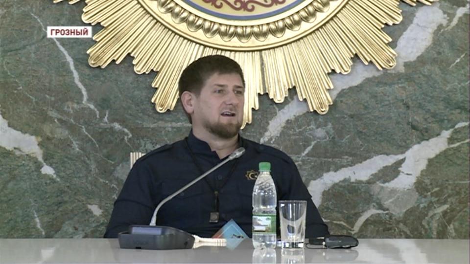 Глава Чечни провел совещание с министром культуры и хореографами республиканских ансамблей