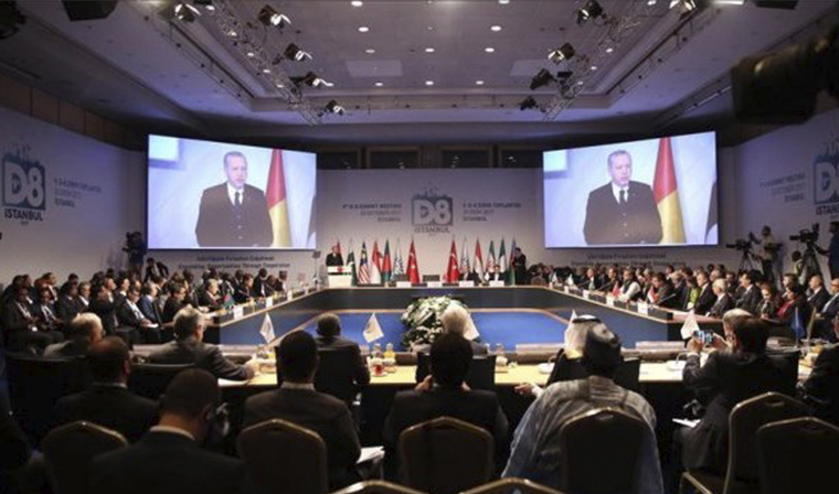 В Стамбуле стартовал 9-й саммит &quot;исламской восьмерки&quot;