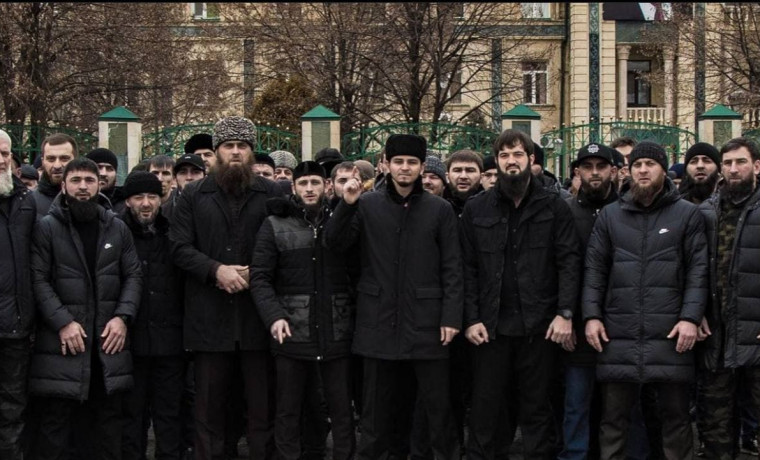 Хас-Магомед Кадыров вместе с сотрудниками ведомства принял участие во флешмобе #МыРезерв