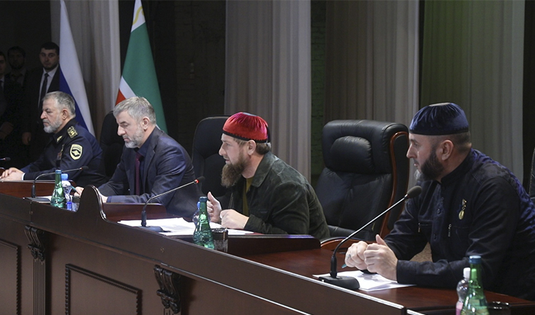 Рамзан Кадыров провел совещание по вопросам развития Урус-Мартановского района ЧР
