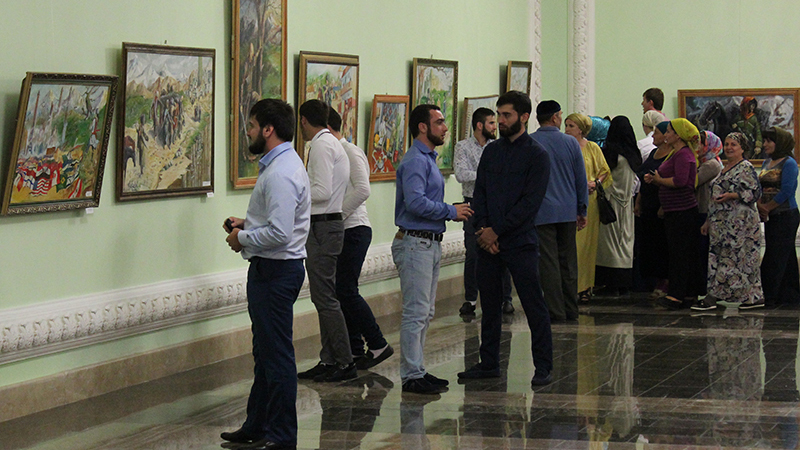 В Грозном открылась выставка дагестанского художника Алимпаши Джамалдаева