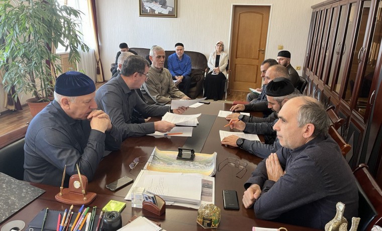 Ход работ на объектах дорожного нацпроекта обсудили в Минавтодоре  Чеченской Республики