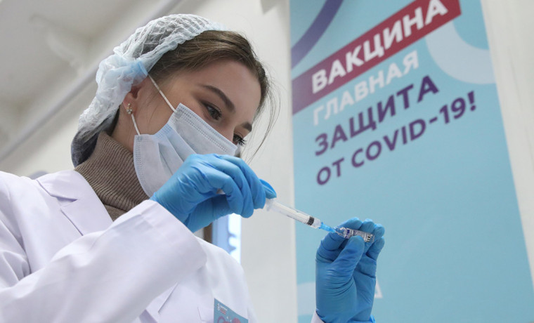 За сутки в России выявили 180 622 новых случая заражения коронавирусом