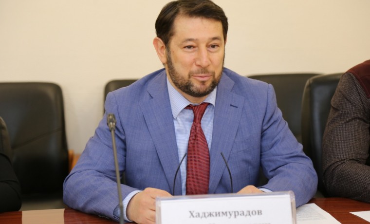 Иса Хаджимурадов подал документы на выдвижение кандидатом на выборы главы ЧР