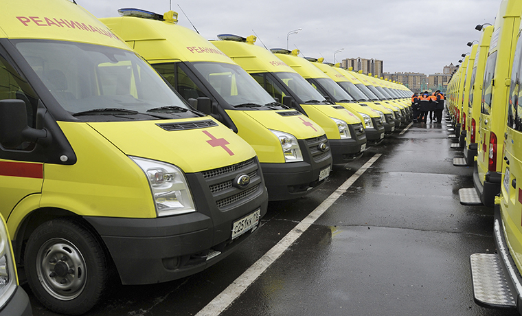 Правительство РФ выделит 6 млрд рублей на школьные автобусы и автомобили скорой помощи