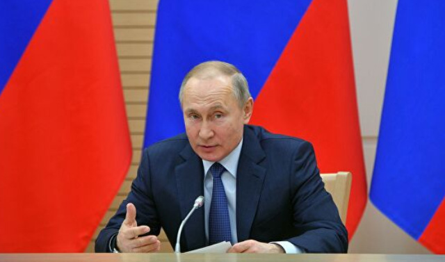 Владимир Путин предложил сделать день голосования по Конституции выходным