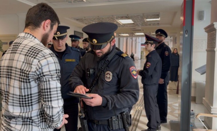 На грозненском ЖД вокзале прошла акция «Должник»