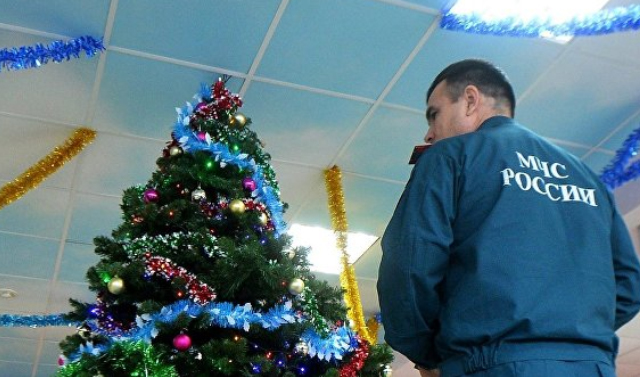 Проверки объектов проведения новогодних праздников начались в регионах России