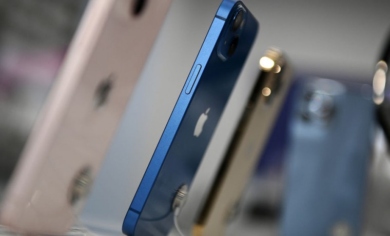 Цены на айфоны последней модели снизились до 30%