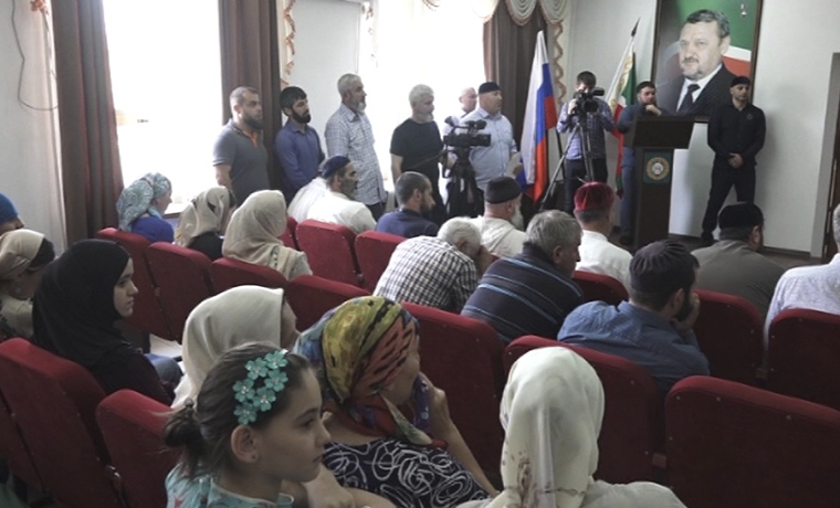 В Октябрьском районе Грозного на призыв Рамзана Кадырова отозвались  40 семей