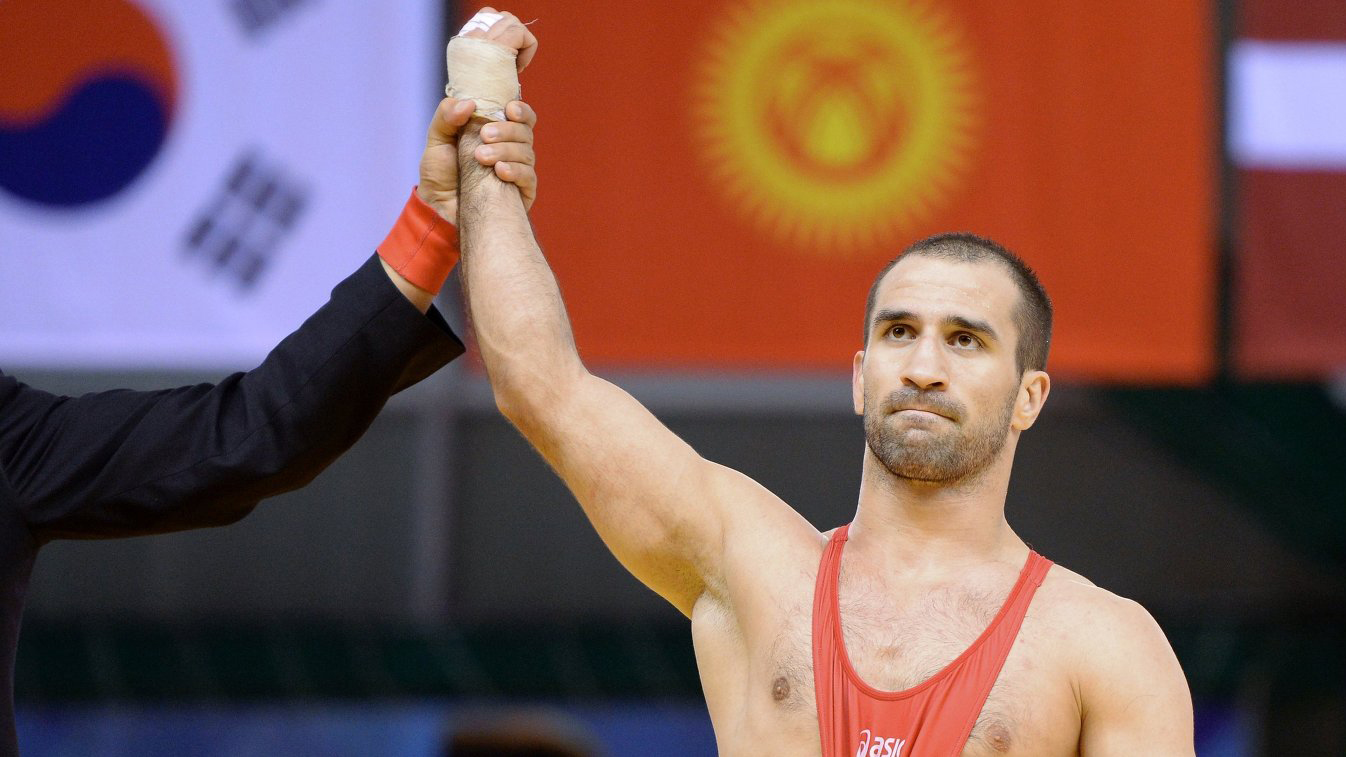 Исламбек Альбиев уверенно выиграл первый поединок на Олимпийских играх в Рио