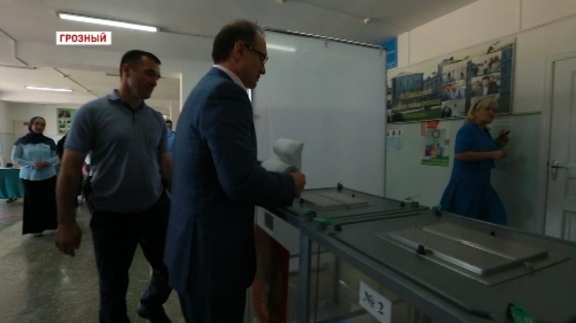 Сотрудники Прокуратуры Чечни проголосовали на выборах