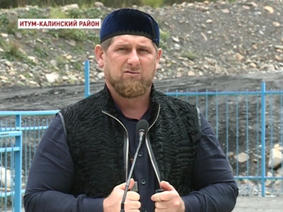 Рамзан Кадыров лично произвел запуск первой чеченской ГЭС 