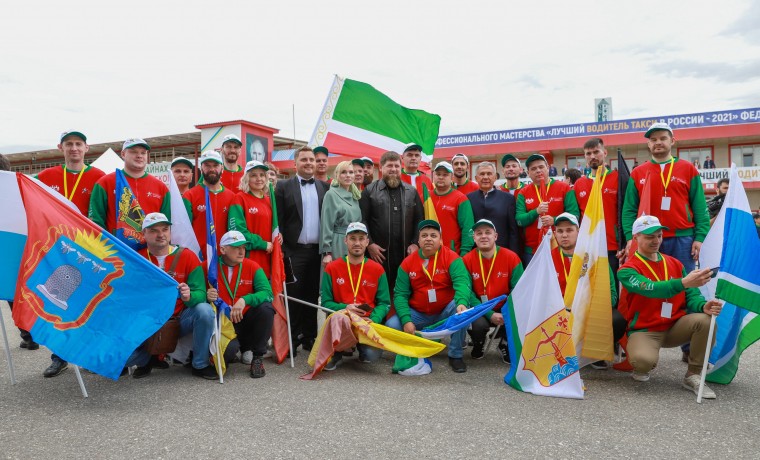 В ЧР 16 ноября выберут лучшего водителя такси