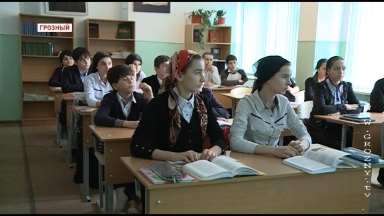 Р.Кадыров провел совещание по вопросам развития образования