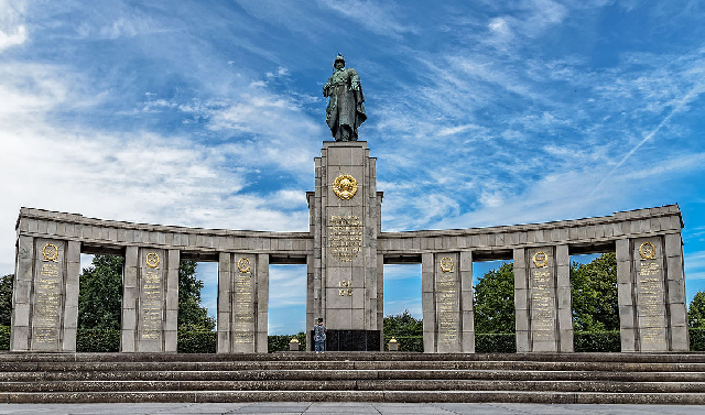 Германия выделит на мемориалы советским солдатам более 9 миллионов евро
