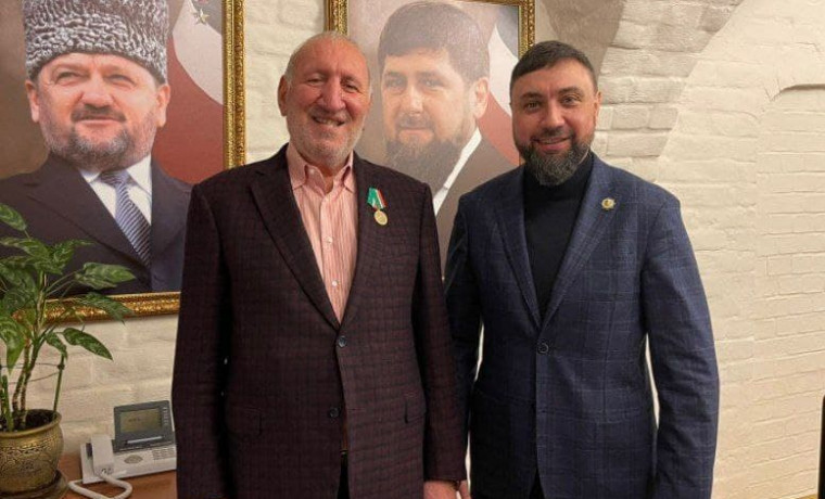 Глава ЧР наградил Норика Петросяна медалью «За заслуги перед Чеченской Республикой»