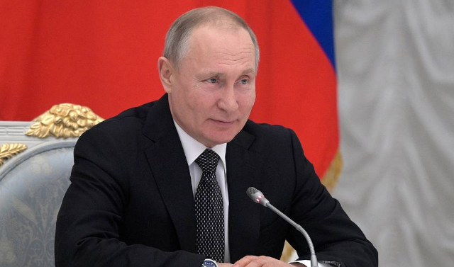 Путин утвердил процедурную часть законопроекта о поправках в Конституцию