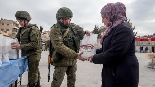 Около 3 тысяч сирийцев за сутки получили гуманитарную помощь из России