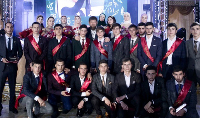 Рамзан Кадыров посетил вечер выпускников грозненского Центра образования имени А.-Х. Кадырова 