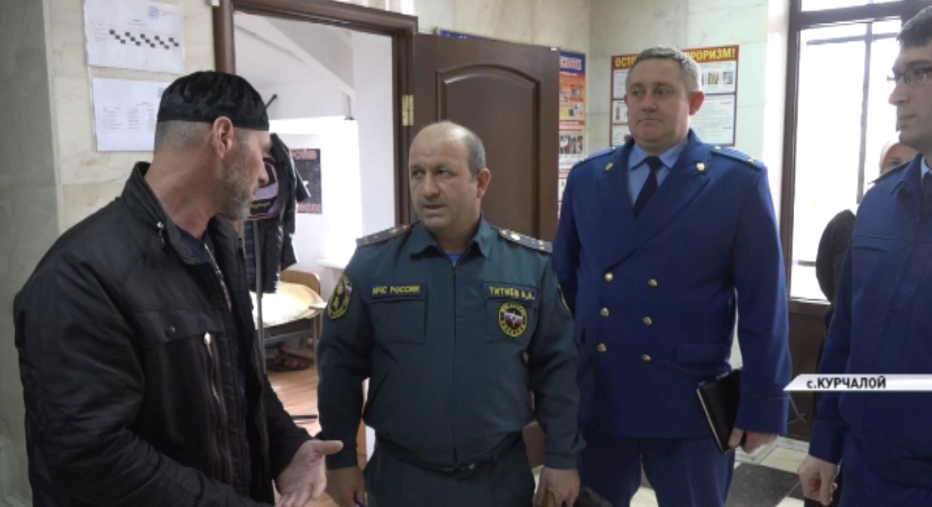 Прокуратура Чечни проверку всех торговых комплексов республики и мест массового пребывания людей