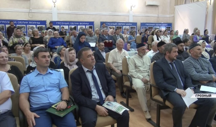 Первой газете на чеченском языке &quot;Даймохк&quot; исполнилось 95 лет
