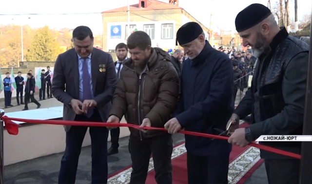 Рамзан Кадыров посетил торжественное открытие управления ПФР в Ножай-Юртовском районе